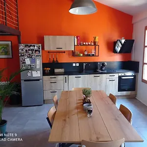 Appartement Loft Vue Palais Des Papes, Avignon
