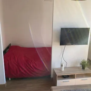 Appartement T2 Parking Prive 100 M Remparts Gare 10mn A Pieds, Avignon